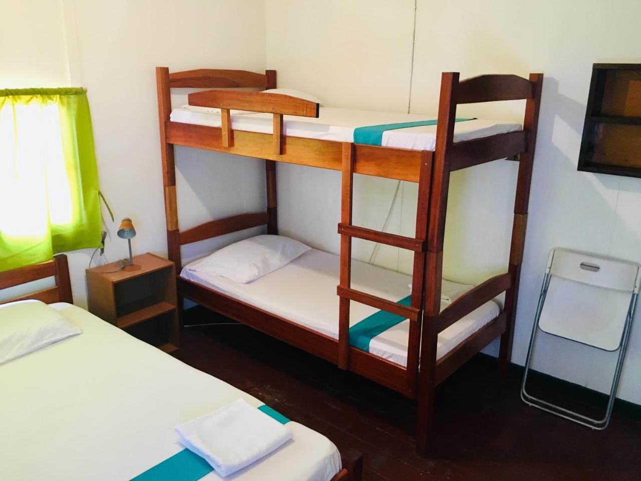 Guesthouse De Kleine Historie Paramaribo Bagian luar foto