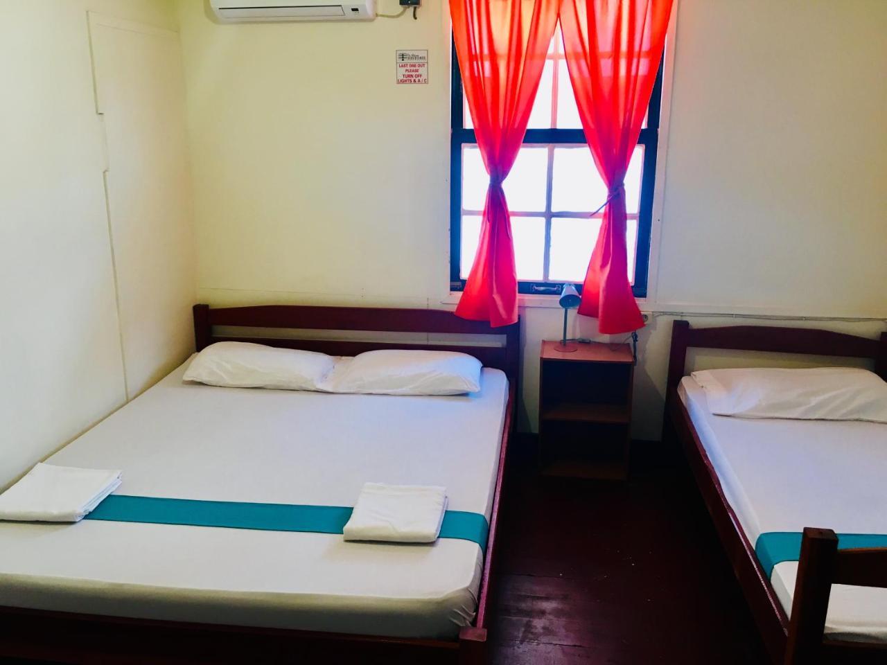 Guesthouse De Kleine Historie Paramaribo Bagian luar foto